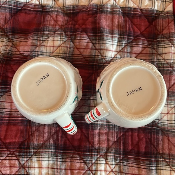 Vintage winking Santa mugs - set of 2 - Picture 6 of 10